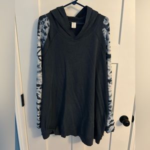 Lane Bryant navy with tie dye sleeves pullover